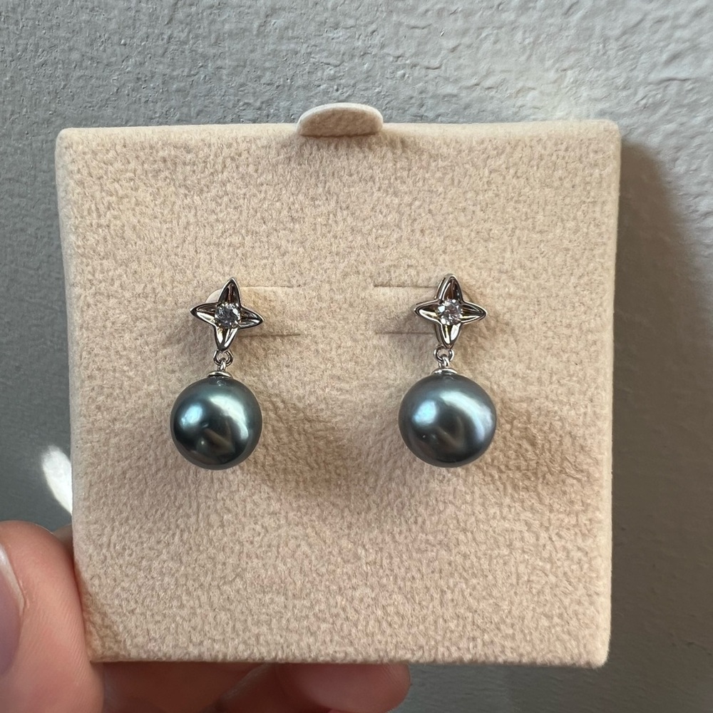 Sea water Pearl earrings